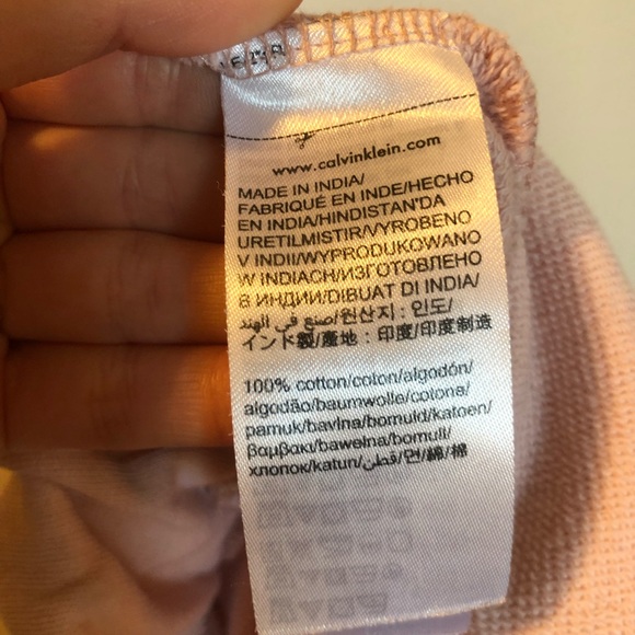 Calvin Klein medium pink shorts - Picture 5 of 7